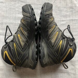 Salomon X Ultra 3 wide. Mid GTX. Size 10 M.